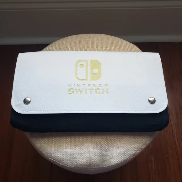 Nintendo Switch & Lite Soft Pouch Bag Felt Cloth Storage CarryCase Buttons - Picture 1 of 3